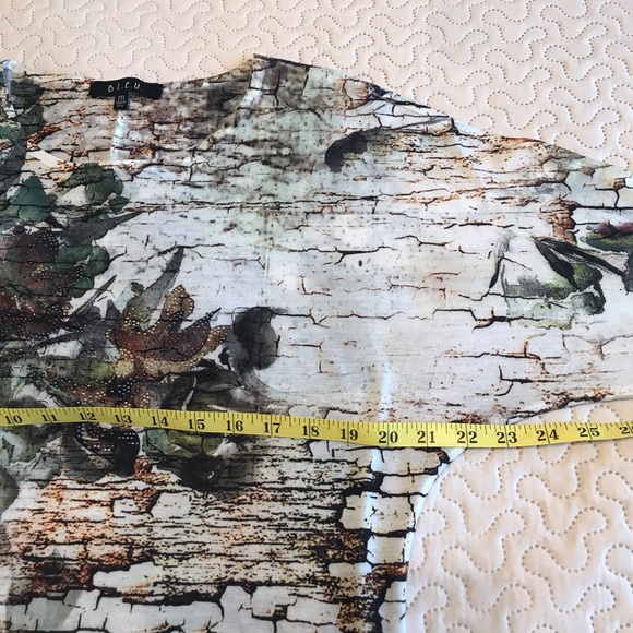 B.L.E.U. Green Botanical print top size Medium - Picture 5 of 13